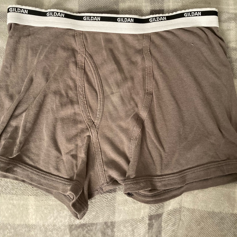 Used men’s Gildan Underwear medium